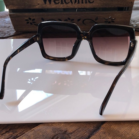 Tortoise frame smoky lens fashion sunglasses - Picture 4 of 8